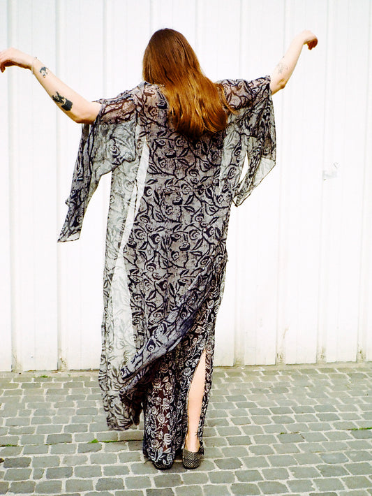 Silk chiffon thorn robe