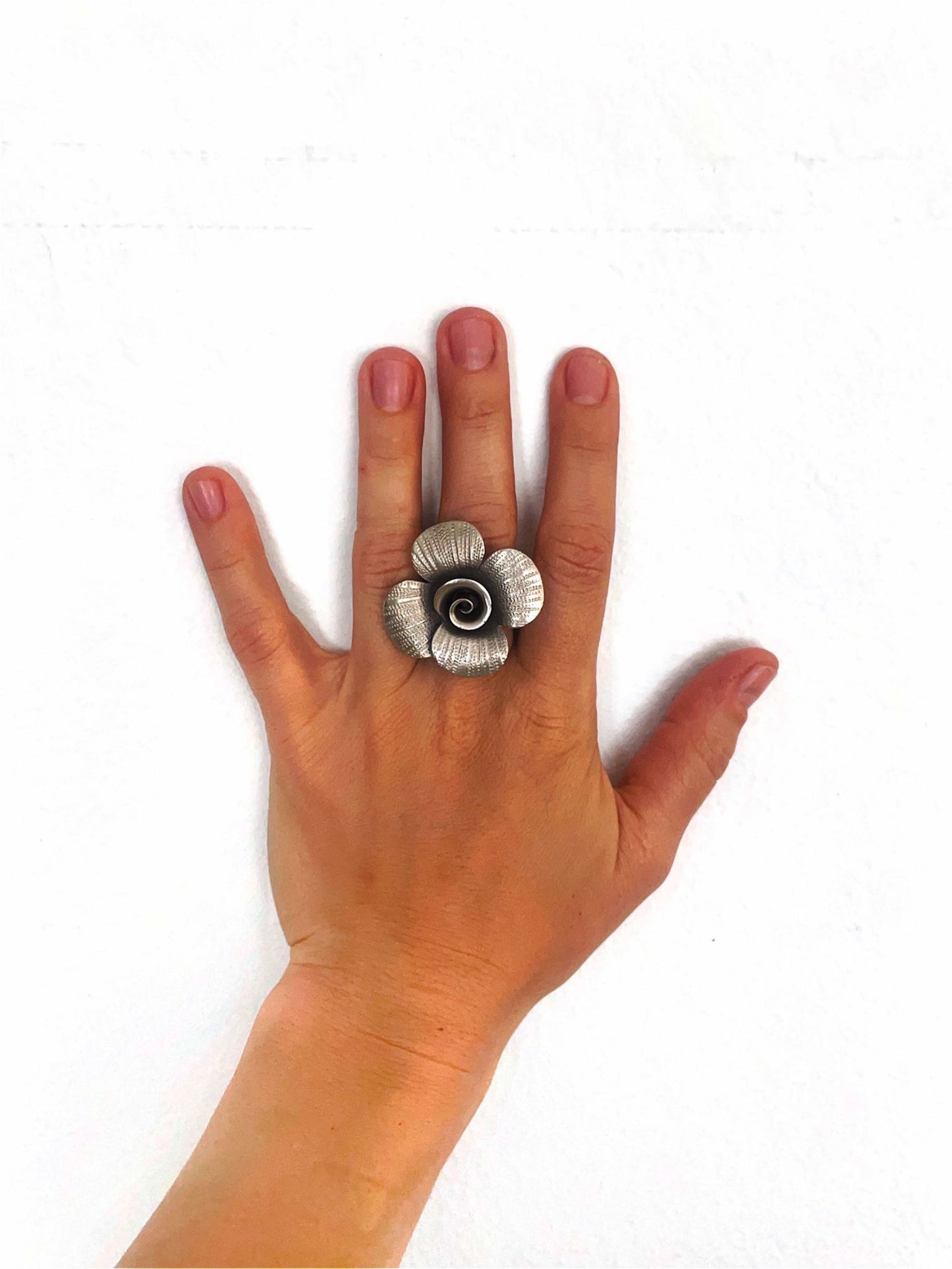 Large silver flower ring